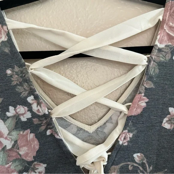 BCX Floral Lace Up Long Sleeve Swing Dress - Picture 7 of 11